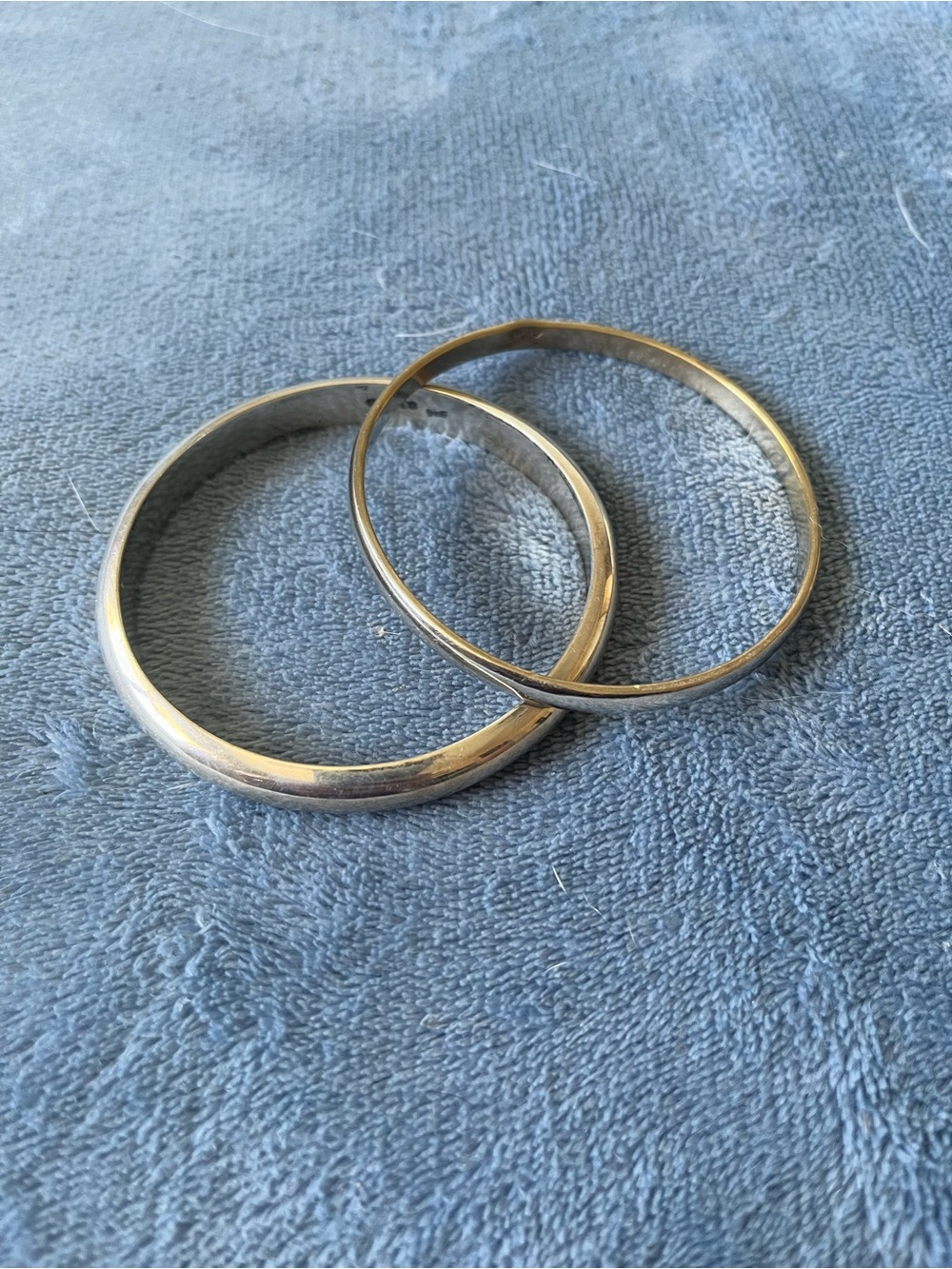 Classic Simple Metal Bangle Set - Silver Tone
